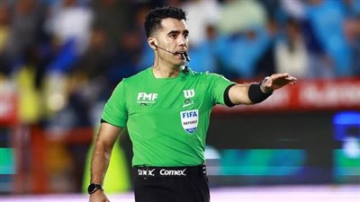طاقم حكام مكسيكي لودية منتخب مصر و البرازيل