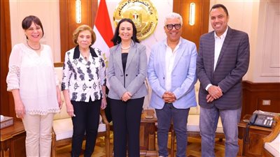 وزيرة التضامن الاجتماعي تستقبل وفد مهرجان أسوان الدولي لأفلام المرأة  