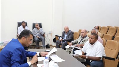  محافظ البحر الأحمر يوجه بمخاطبة 