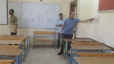 مدير تعليم فرشوط يتابع جاهزية لجان الثانوية العامة