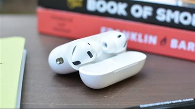  ميزة مخفية في آيفون.. كيف تستخدم AirPods لالتقاط الصور والتحكم في الكاميرا عن بعد؟