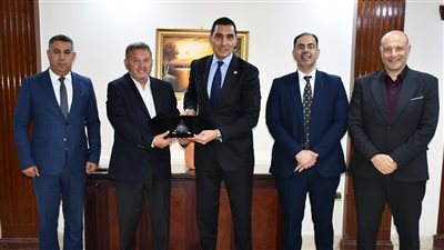 وزير الرياضة يلتقي مجلس إدارة نادي هليوبوليس لمتابعة خطط التطوير والأنشطة المستقبلية