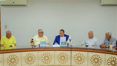 خلال اللقاء الأسبوعي مع المهندسين.. عبدالغني يستعرض ملفات الاستثمار وتطوير العمل النقابي 