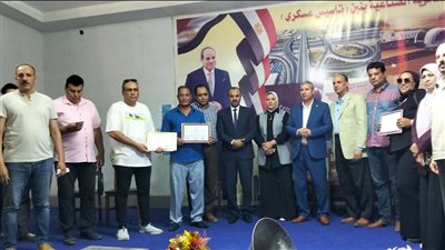 تخريج وتكريم دفعة من طلاب التعليم الصناعي ببلبيس لتأهيلهم لسوق العمل