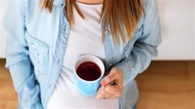خطورة الإفراط في شرب الشاي على صحة الحوامل وتأثيره على الجنين