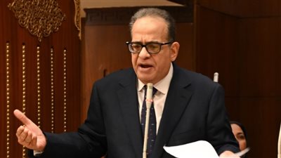   طارق عبد العزيز: المصنع جاي يستثمر وحاطط ايدة علي قلبة وشروط المنصة الرقمية اصعب من شروط عريس لبنتي