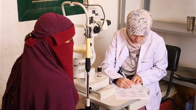 جامعة المنيا تطلق قافلة طبية تنموية متكاملة لقرية السلام ببني مزار