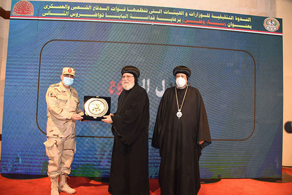 القوات المسلحة تنظم ندوتين تثقيفيتين بالتعاون مع الكاتدرائية المرقسية ومشيخة الأزهر الشريف
