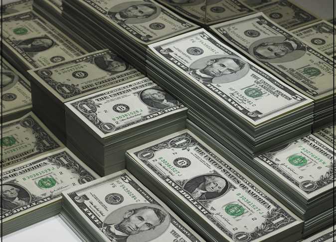 الدولار بالنوك