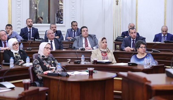 وزير الاتصالات: تعزيز مشاركة الشركات الصغيرة والمتوسطة في مشروعات مصر الرقمية