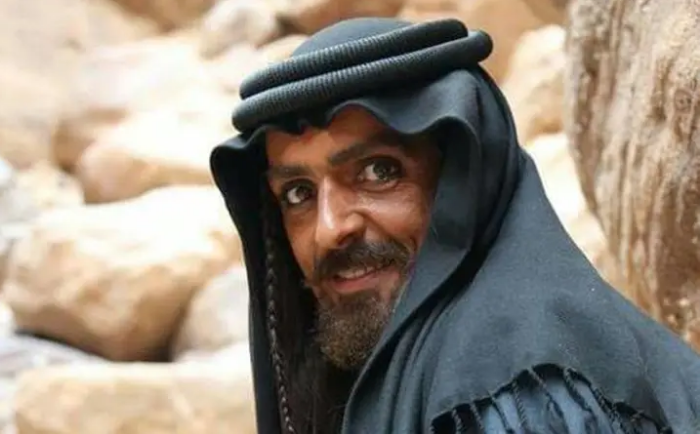 وفاة الفنان الأردني أشرف طلفاح 