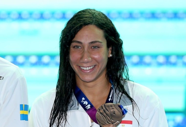 فريدة عثمان لاعبة منتخب مصر للسباحة
