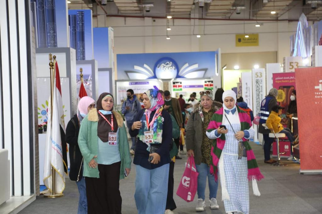 50 ألف زائر فى رايع ايام معرض القاهرة الدولي