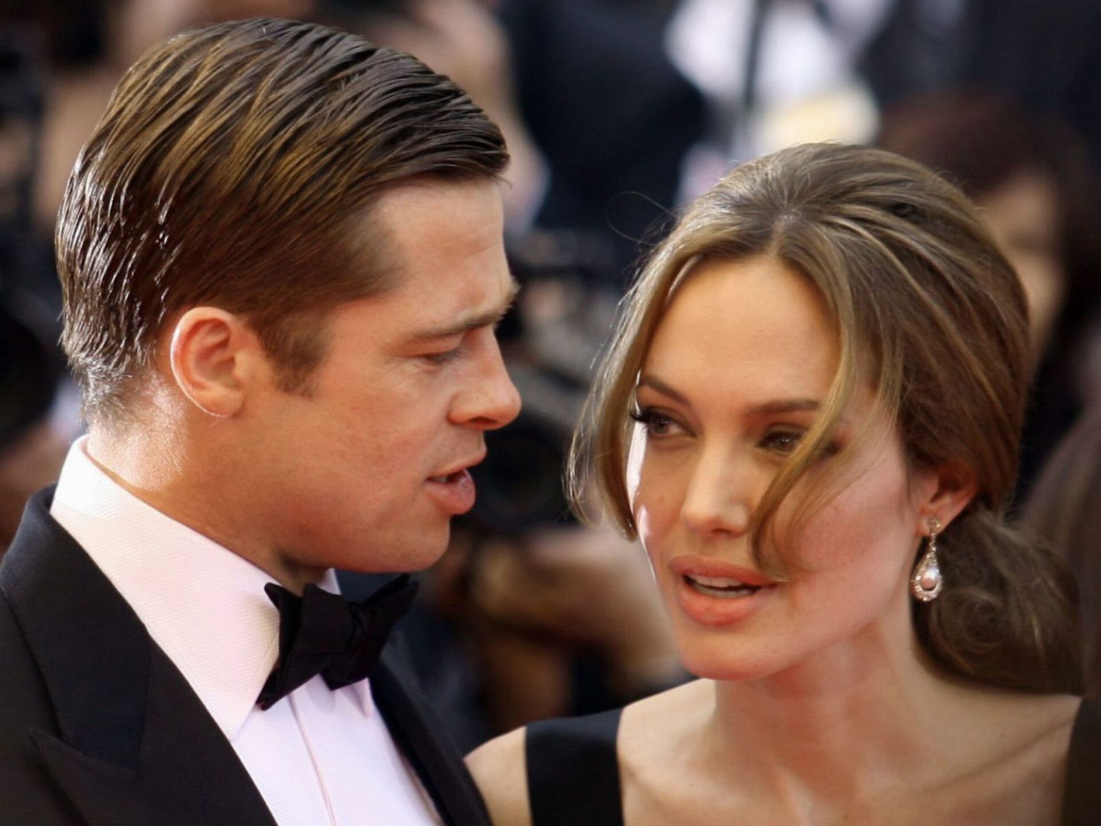 أزمة براد بيت وأنجلينا جولي