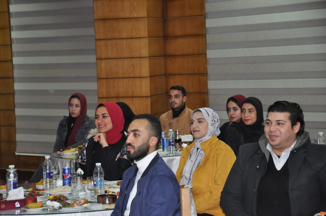 رئيس جامعة كفر الشيخ يلتقي أعضاء اتحاد الطلاب لوضع خطة للأنشطة