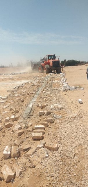 الأجهزة التنفيذية بالشرقية تتصدى لتعديات البناء على الأراضى الزراعية