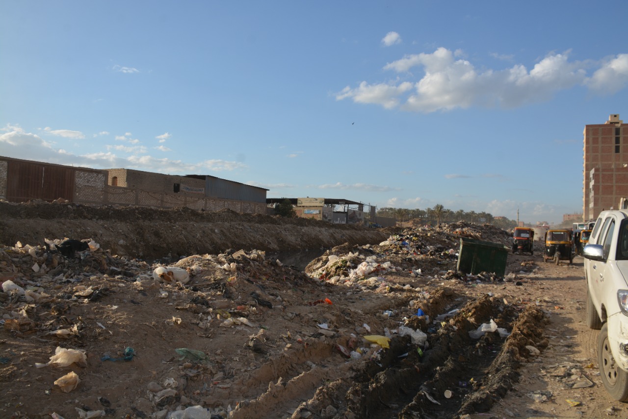 الحملة المكبرة لإزالة تراكمات القمامة 