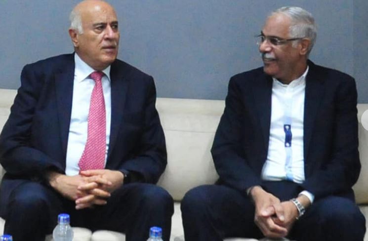 رئيس اتحاد الكرة مع وزير الشباب والرياضة الفلسطيني 