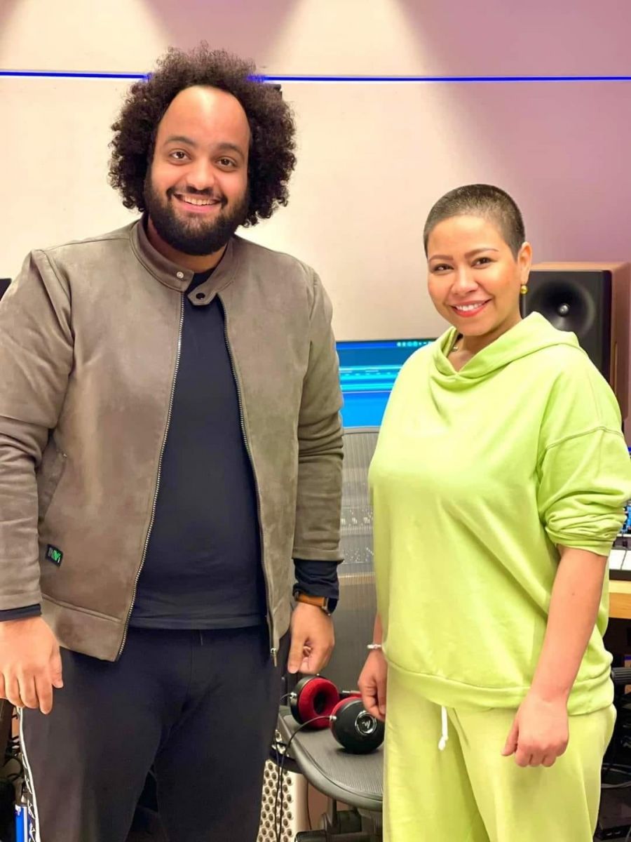 شيرين مع الموزع الموسيقي عمر الخضري