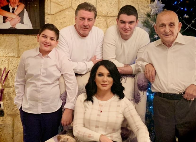 سلاف فواخرجي وزوجها وائل رمضان