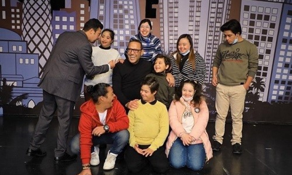 مسرحية كنز الدنيا