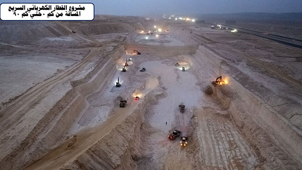 الوزير: منظومة القطار الكهربائي السريع تختصر زمن الرحلات لأكثر من نصف الوقت