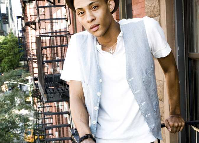 ميكايلا قبل التحول جنسيًا