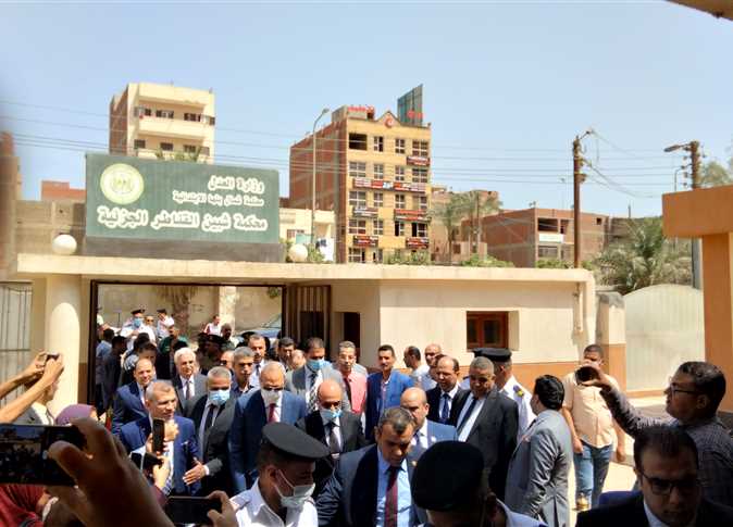 وزير العدل خلال تطبيق قانون الشهر العقاري الجديد