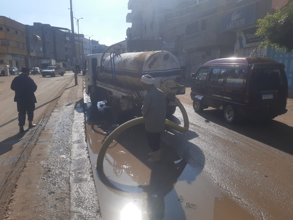بسبب سوء الأحوال الجوية  طوارئ بمدينة عزبة البرج  في دمياط