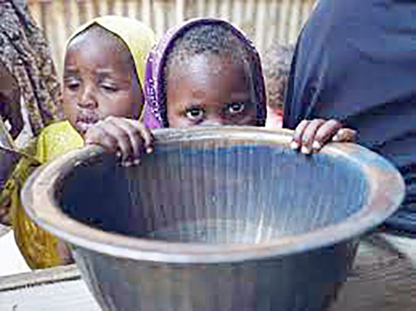 الطبيعة تصب غضبها على البشر