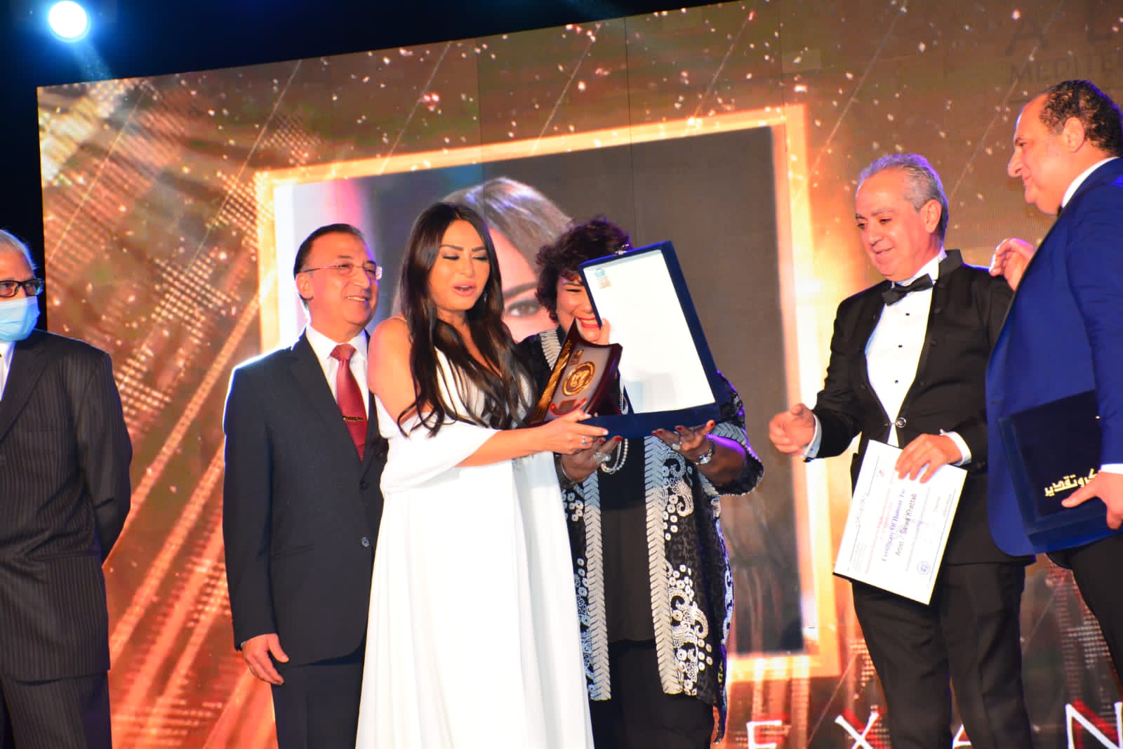 تكريم سلوي خطاب وخالد الصاوي 