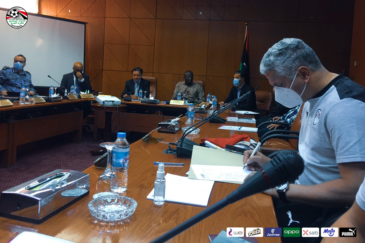 الاجتماع الفني لمباراة مصر وليبيا