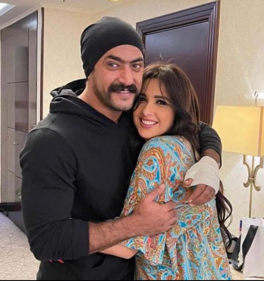 ياسمين عبد العزيز وأحمد العوضي