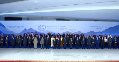 الرئيس السيسي يتوسط قادة العالم فى لقطة تذكارية من مؤتمر المناخ