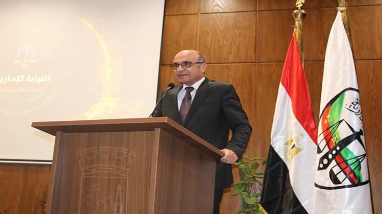 حصل على وسام الجمهورية من الطبقة الأولى.. من هو المستشار عزت أبو زيد