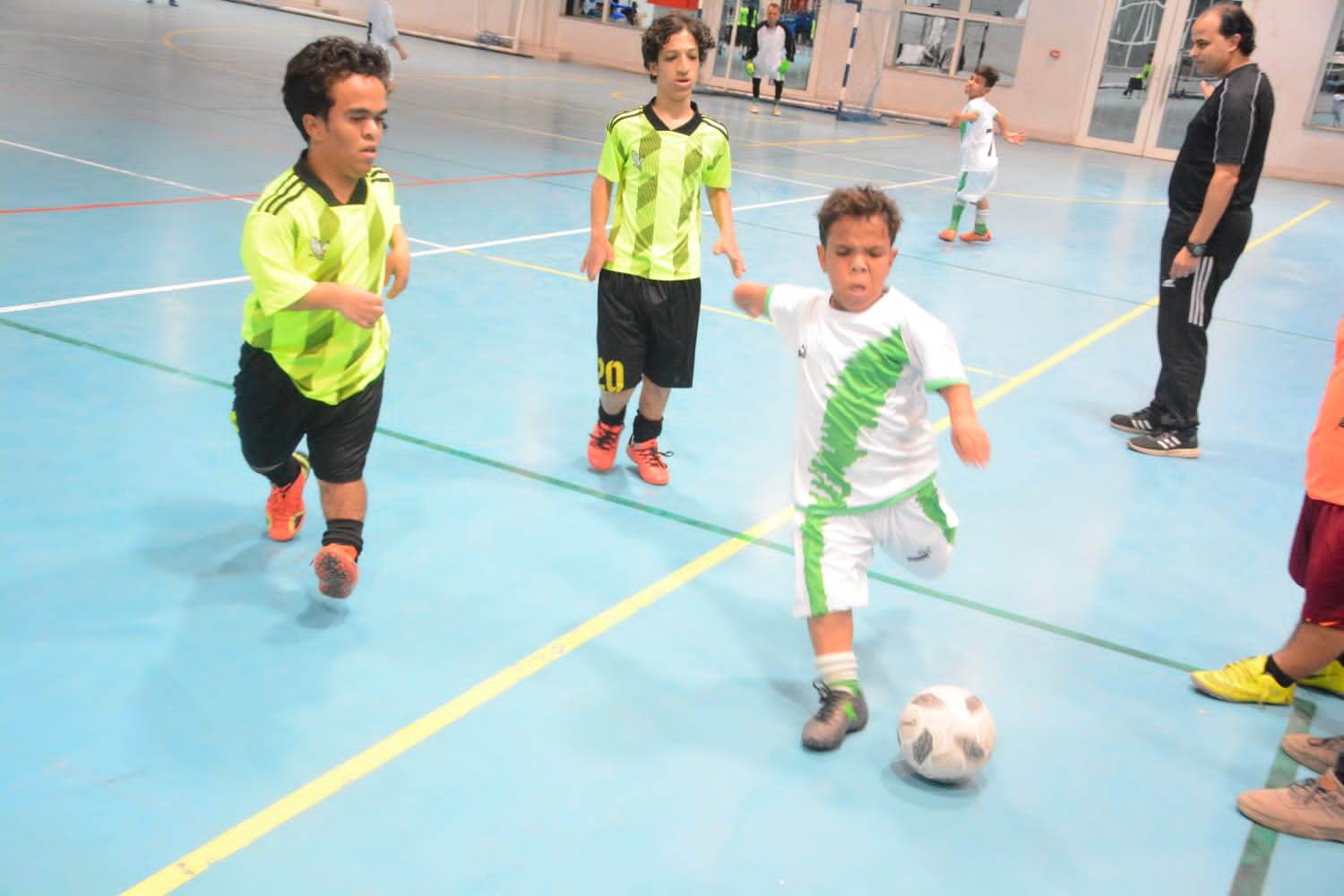 دوري قصار القامة