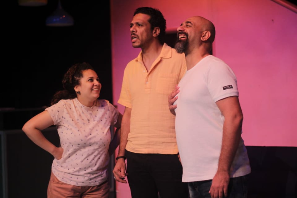 مشهد من المسرحية