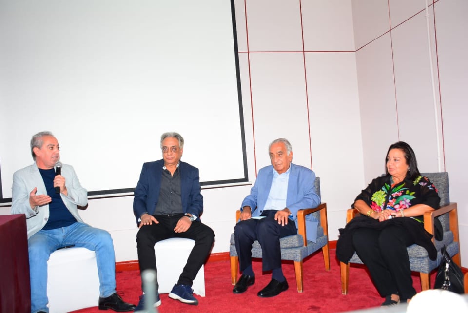 ندوة تكريم ثروت عكاشة