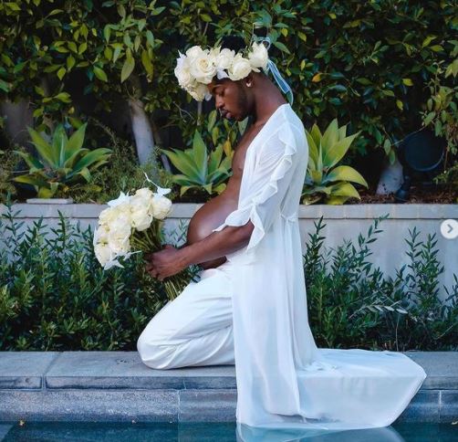 ليل ناز اكس