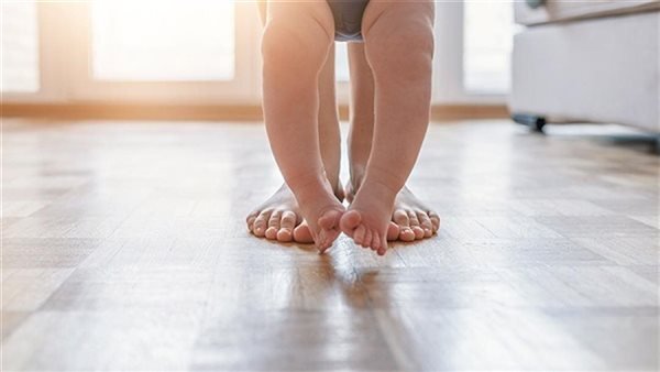 سبب تقوس الرجل عند الأطفال