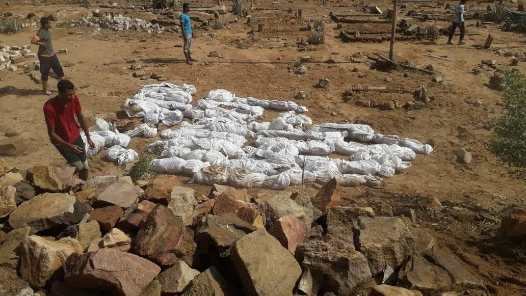 غرق مقابر اسوان