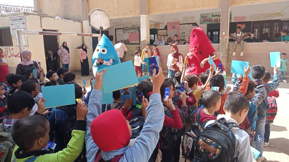 مياه المنيا: نشر رسائل التوعية بترشيد الاستهلاك  ل3000 طالب بدير مواس