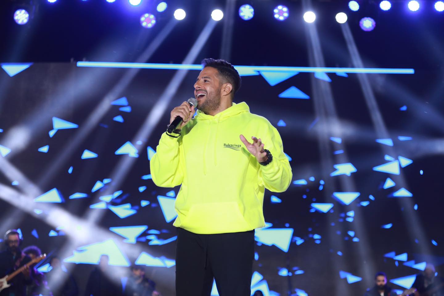 حماقي من حفل الإسماعيلية