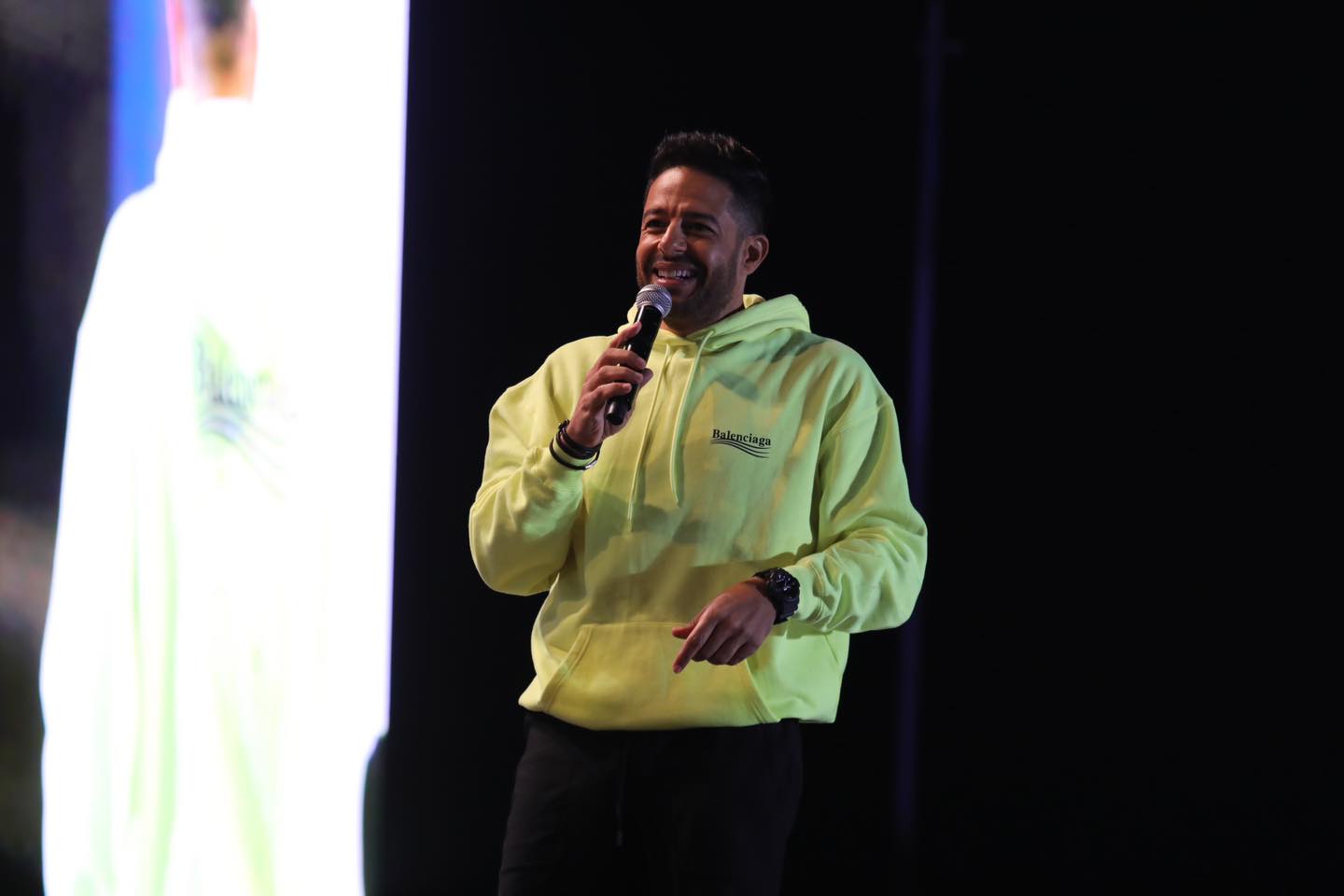 حماقي من حفل الإسماعيلية