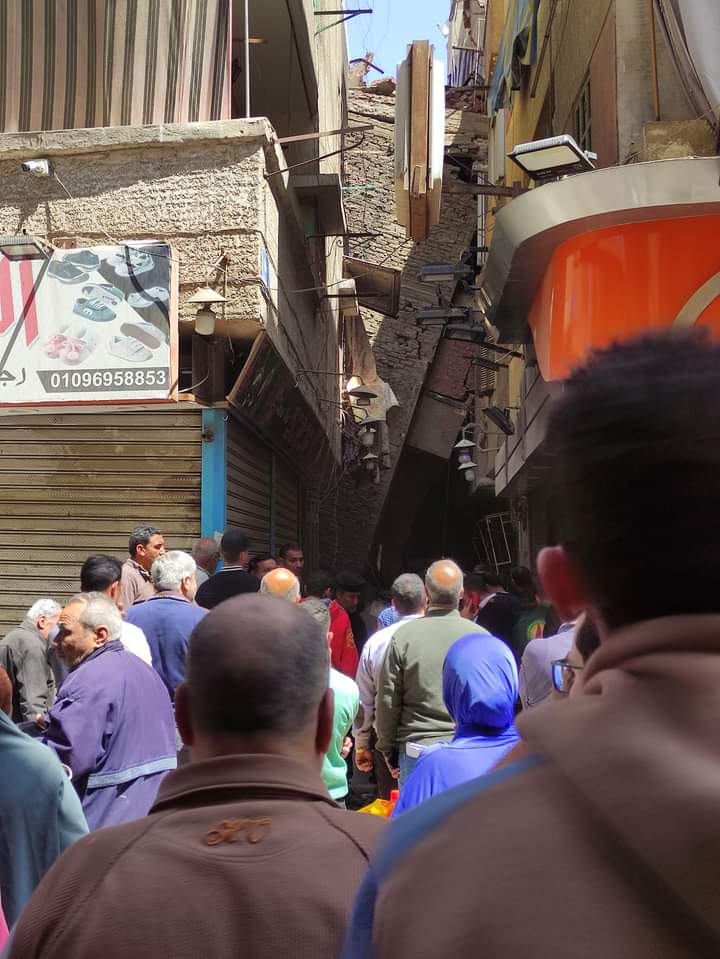 إزالة عقار حدائق القبة المائل