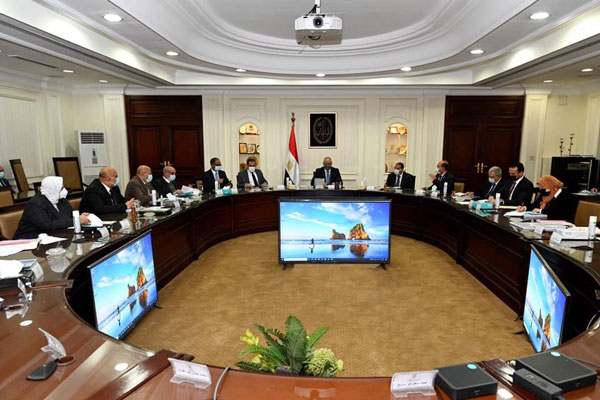 وزير الإسكان يترأس اجتماع لجنة متابعة تنفيذ 