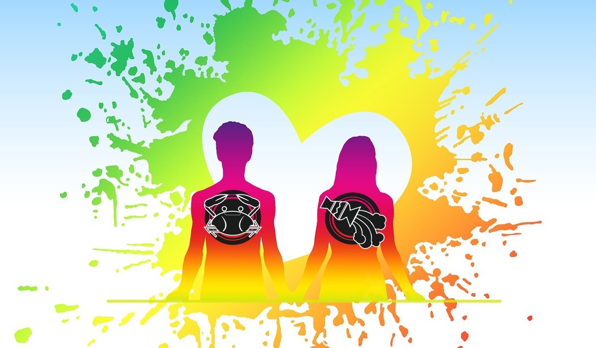 برج الدلو والسرطان