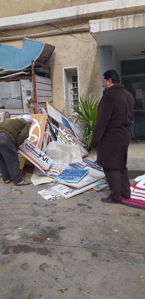 إزالة 1345اعلانات عشوائية  في دمياط