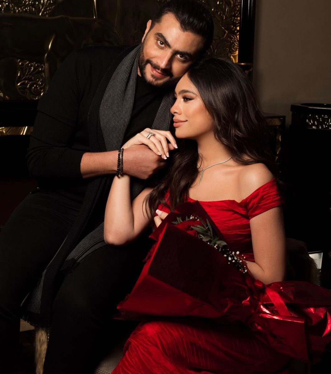 هاجر أحمد وزوجها في عيد الحب
