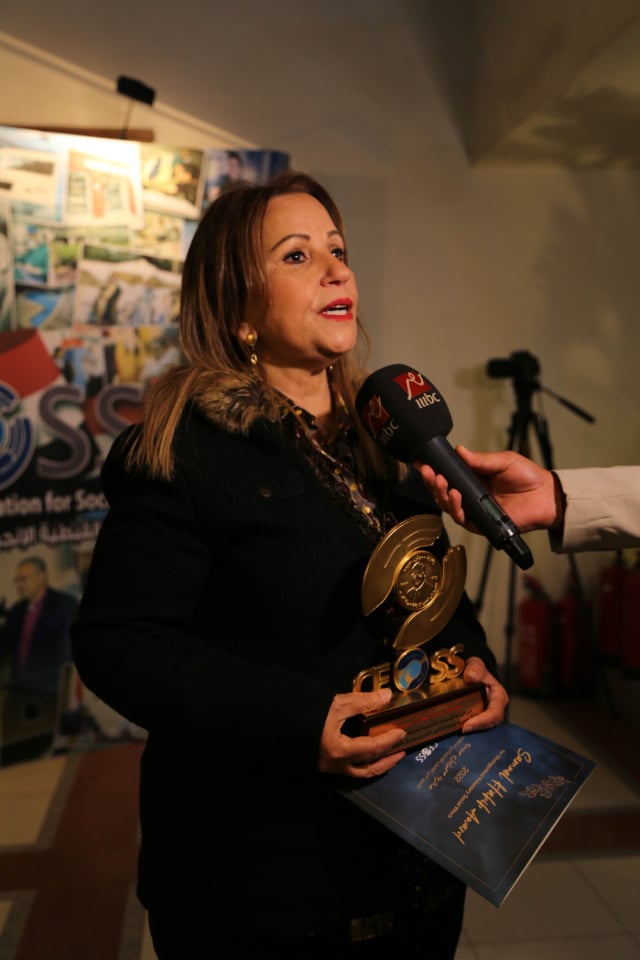 الكاتبة نوال مصطفى